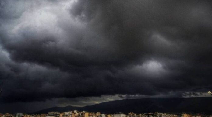 ΚΑΙΡΟΣ: Προσοχή! Φεύγει η ζέστη, έρχονται καταιγίδες και χαλάζι!