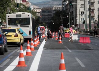ΑΘΗΝΑ: Ο «Μεγάλος Περίπατος» έφτασε στην Πανεπιστημίου – Δείτε φωτογραφίες