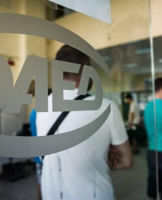 ΟΑΕΔ: 5.200 νέες θέσεις εργασίας για πτυχιούχους ανέργους έως 39 ετών