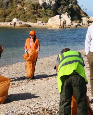 ΔΗΜΟΣ ΠΕΙΡΑΙΑ: Ολοκληρώθηκαν οι εργασίες καθαρισμού στα Βοτσαλάκια