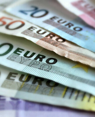 ΑΝΑΔΡΟΜΙΚΑ: Τον Ιούλιο η καταβολή τους σε 245.000 συνταξιούχους