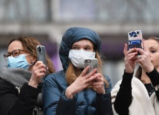 ΑΠΙΣΤΕΥΤΟ: Έρχεται εφαρμογή στα κινητά για την ιχνηλάτηση κρουσμάτων του κορωνοϊού
