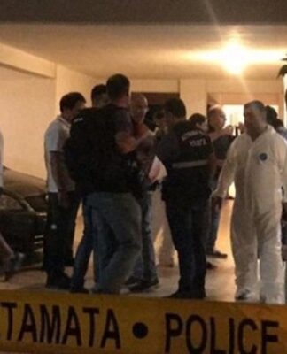 ΘΡΙΛΕΡ: Εντοπίστηκαν δύο πτώματα σε σπίτι – Το χειρόγραφο σημείωμα και τα σενάρια