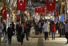ΤΟΥΡΙΣΜΟΣ: Έντεκα χιλιάδες Έλληνες έκαναν τις αγορές τους σε Τουρκία & Βουλγαρία