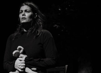 Μαρία Κορινθίου: Ο σπαρακτικός μονόλογος «Τζόρνταν» έρχεται στο Βεάκειο