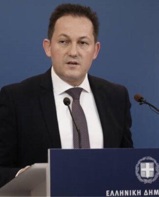 Πέτσας: Η μάσκα ίσως γίνει υποχρεωτική και σε άλλους κλειστούς χώρους τις επόμενες μέρες