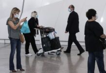 Ξεκινούν οι απευθείας πτήσεις από τη Μ. Βρετανία – Ανησυχία για τα εισαγόμενα κρούσματα
