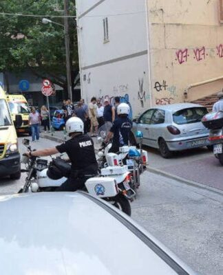 Κοζάνη – Επίθεση με τσεκούρι στην Εφορία: Χαροπαλεύει το ένα από τα τέσσερα θύματα