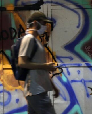 «Θερίζει» ο κορονοϊός στα Βαλκάνια – Εκτός ορίων τα συστήματα υγείας