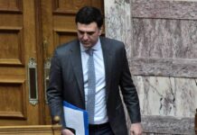 ΜRB: Σαρώνει σε δημοφιλία ο υπουργός Υγείας Βασίλης Κικίλιας