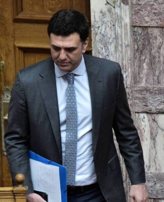ΜRB: Σαρώνει σε δημοφιλία ο υπουργός Υγείας Βασίλης Κικίλιας