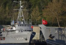 Αιγαίο ώρα μηδέν: Οι Τούρκοι ενισχύουν τις δυνάμεις τους γύρω από το Καστελόριζο