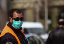 Κορονοϊός: «Κρούουν» τον κώδωνα του κινδύνου οι ειδικοί για τα αστικά κέντρα
