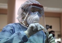Κορονοϊός: Απλώνεται παντού στην Ελλάδα – Στο «κόκκινο» η Αττική- Πού εντοπίζονται τα άλλα κρούσματα