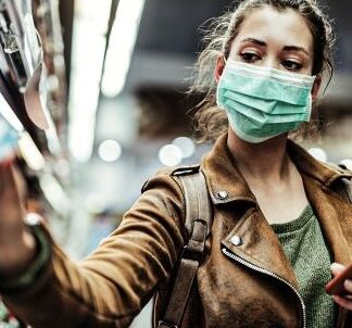 ΚΟΡΩΝΟΪΟΣ: Δείτε τις επιχειρήσεις που θα είναι υποχρεωτική η μάσκα – Αυτό είναι το πρόστιμο