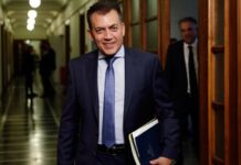Βρούτσης: Αυξάνεται η προσωρινή σύνταξη – Έρχεται προκαταβολή για το εφάπαξ