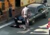 ΣΟΚΑΡΙΣΤΙΚΟ ΒΙΝΤΕΟ: Αστυνομικός πατάει γυναίκα στο λαιμό !