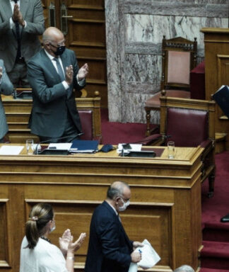 ΚΥΡΙΑΚΟΣ ΜΗΤΣΟΤΑΚΗΣ: «Μεγαλώνει η Ελλάδα» – Τι ανακοίνωσε (ΒΙΝΤΕΟ)