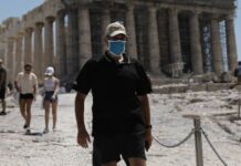 ΚΟΡΟΝΟΪΟΣ: Περισσότερα από 10.000 ενεργά κρούσματα στην Ελλάδα