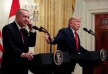 ΤΡΑΜΠ: Αποθεώνει τον Ερντογάν: «Είναι σκακιστής παγκόσμιας κλάσης – Ακούει μόνο εμένα»