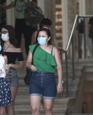 Κορονοϊός: Όλα τα νέα μέτρα που τίθενται σε ισχύ από τη Δευτέρα