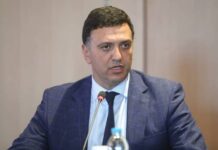 Κορονοϊός – Κικίλιας: Μεγάλη πρόκληση η επιστροφή των αδειούχων από τις διακοπές