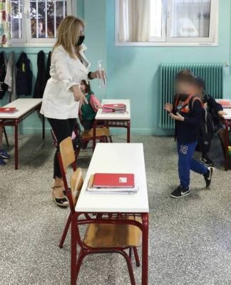 Άνοιγμα σχολείων: Αυτή είναι η νέα ημερομηνία – Τι είπε ο Πέτσας
