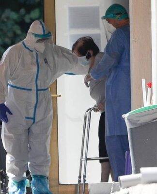Κορονοϊός: Πάνω από 10.000 κρούσματα στην Ελλάδα – Πού εντοπίζονται τα 157 το τελευταίο 24ωρο