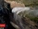 ΕΝΤΥΠΩΣΙΑΚΟ: Εκπληκτικές εικόνες από «ανάποδο καταρράκτη»