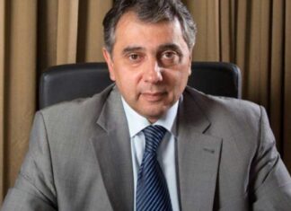 ΕΒΕΠ: Δωρεά πυλώνων φόρτισης ηλεκτρικών οχημάτων στο Δήμο Πειραιά