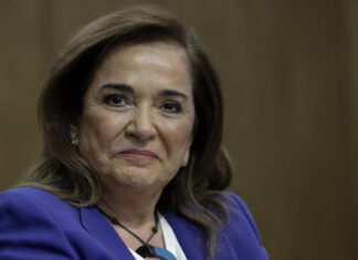 ΜΠΑΚΟΓΙΑΝΝΗ: «Ο Ερντογάν κάνει ένα μεγάλο παζάρι γιατί είναι σε δύσκολη θέση»