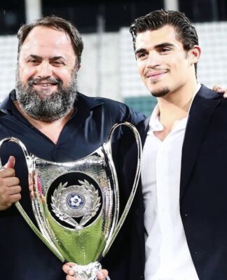 ΒΑΓΓΕΛΗΣ ΜΑΡΙΝΑΚΗΣ: «Συνεχίζουμε να ονειρευόμαστε. Ζήτω ο Ολυμπιακός»