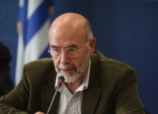 ΑΝΤΩΝΗΣ ΛΙΑΚΟΣ: «Να οργανώσουμε τη νομική υπεράσπιση των Αφγανών που έκαψαν τη Μόρια!»