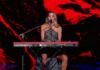 THE VOICE: Η καλλονή Αντωνία Καούρη και το ατύχημα με το διάφανο φόρεμα