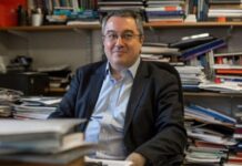 ΜΟΣΙΑΛΟΣ: Πρέπει να κάνουν πολλοί το εμβόλιο – Στο 1% η ανοσία της αγέλης στην Ελλάδα