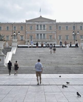 Κορονοϊός: Αυτά είναι τα μέτρα του μίνι lockdown που θα ανακοινώσει ο Χαρδαλιάς