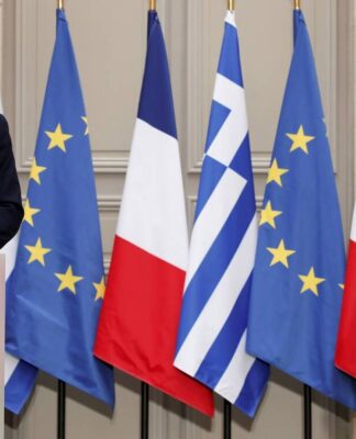 Μητσοτάκης – Μακρόν «κλείνουν» την αμυντική συμφωνία στην Κορσική