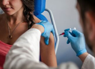 Πότε ξεκινά η ηλεκτρονική συνταγογράφηση για το αντιγριπικό εμβόλιο