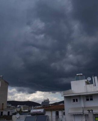 ΠΡΟΣΟΧΗ: Ψυχρό μέτωπο διασχίζει την Ελλάδα – Πού θα χτυπήσουν ισχυρά φαινόμενα