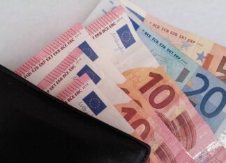 Δώρο Χριστουγέννων: Πόσα θα λάβουν όσοι τέθηκαν σε αναστολή εργασίας – Πώς υπολογίζεται