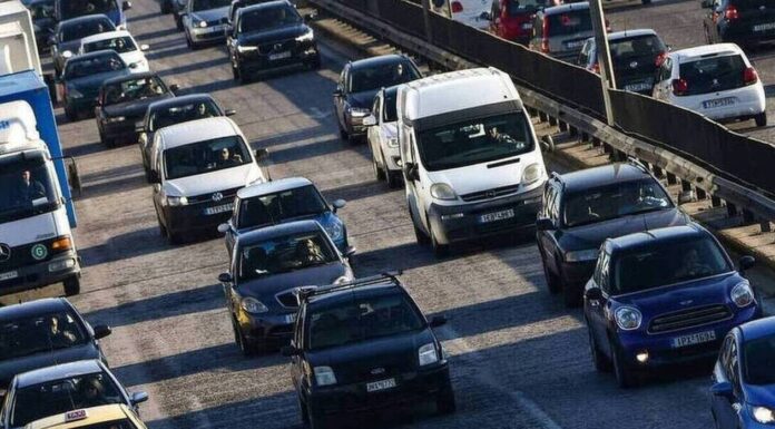 Τέλη κυκλοφορίας 2021: Αντίστροφη μέτρηση για τα «ραβασάκια» – Αναλυτικά τα ποσά ανά κατηγορία