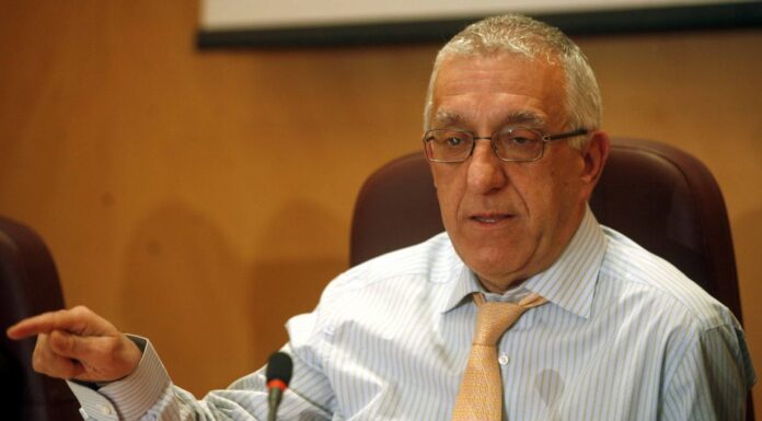 ΚΑΚΛΑΜΑΝΗΣ: «Με αφορμή την υπόθεση Ζαρούλια θα αλλάξει ο νόμος για τους διορισμούς στη Βουλή»