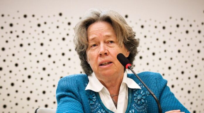 ΓΡΙΠΗ Ή ΚΟΡΩΝΟΪΟΣ: Η Αθηνά Λινού εξηγεί πώς θα τα ξεχωρίσουμε