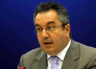 ΜΟΣΙΑΛΟΣ: Το εμβόλιο της AstraZeneca είναι αποτελεσματικό και για τους άνω των 55/65 ετών