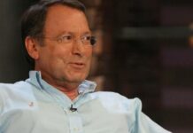ΦΟΥΣΤΑΝΟΣ: «Με την τωρινή μου σύντροφο έχουμε 30 χρόνια διαφορά»
