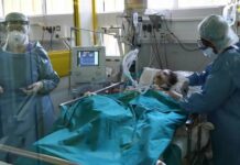 Κρούσματα σήμερα: Αγωνία για τις ΜΕΘ – Δείτε πόσες απομένουν