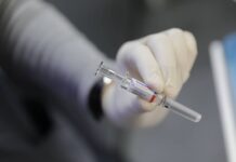 Όλη η αλήθεια για τα εμβόλια για τον κορονοϊό – Τι λένε οι επιστήμονες