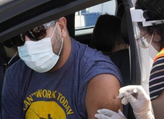 Ραγδαίες εξελίξεις με το εμβόλιο του κορωνοϊού: Πότε έρχεται στην Ελλάδα και πόσο θα κοστίζει