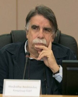 Βατόπουλος: Tη φετινή χρονιά θα τη βγάλουμε με μάσκες και περιορισμούς