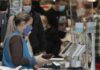 ΣΟΥΠΕΡ ΜΑΡΚΕΤ: Οι εργαζόμενοι κινδυνεύουν – Διασπορά στους κλειστούς χώρους